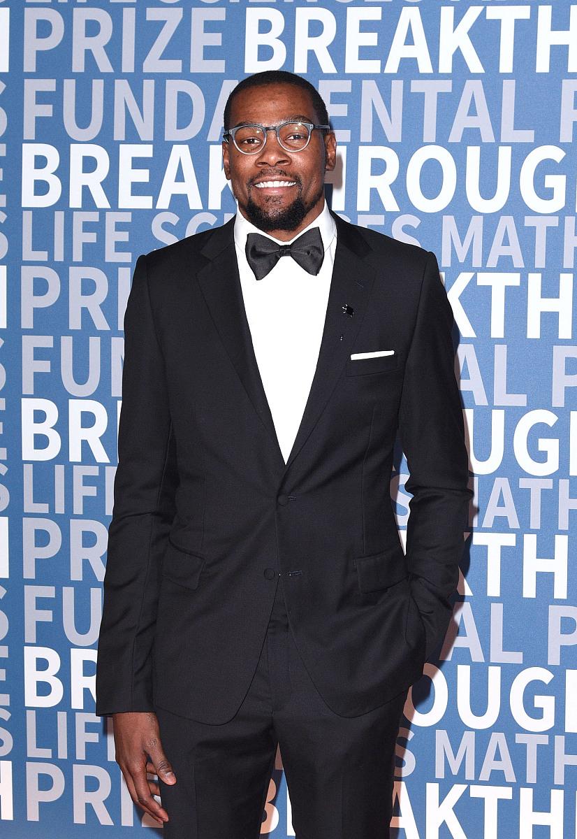 官网登录入口这也行？法兰克福围绕NBA季后赛刷新队史纪录凯恩新星伤愈复出表现惊艳，杜兰特与50激战尤文图斯分钟的简单介绍